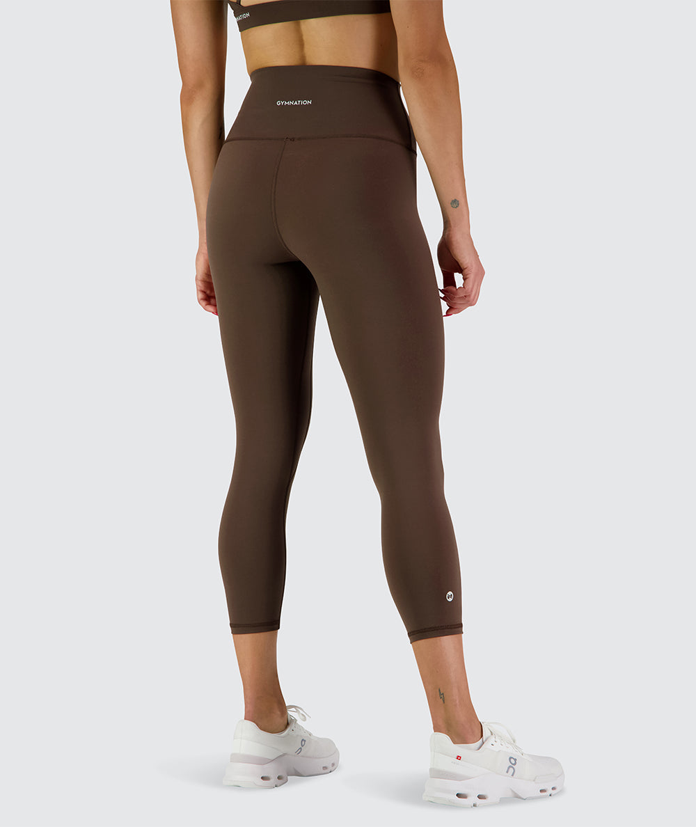High-Waist 7/8 tights, Model 176 cm / size S#color_coffee-bean