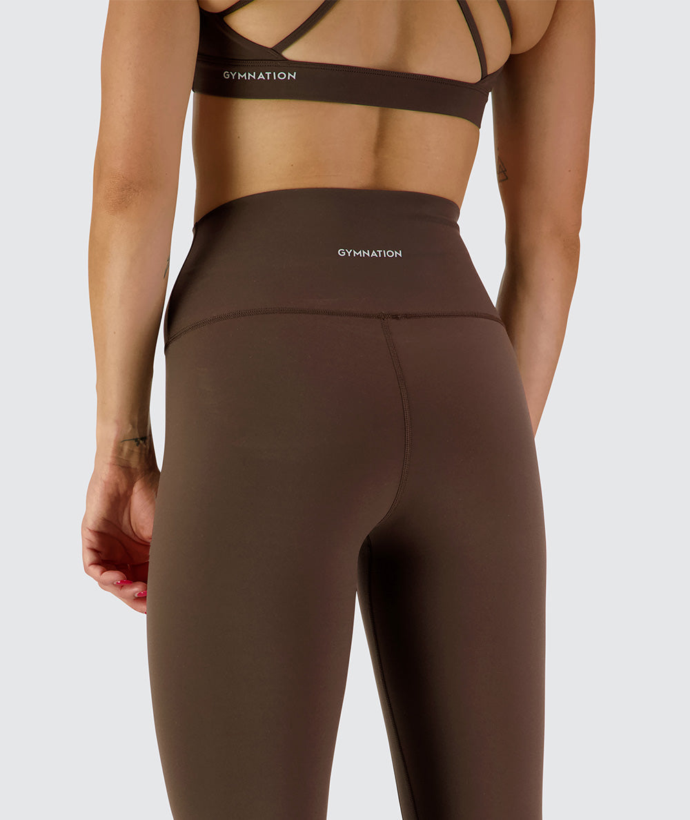 High-Waist 7/8 tights, Model 176 cm / size S#color_coffee-bean