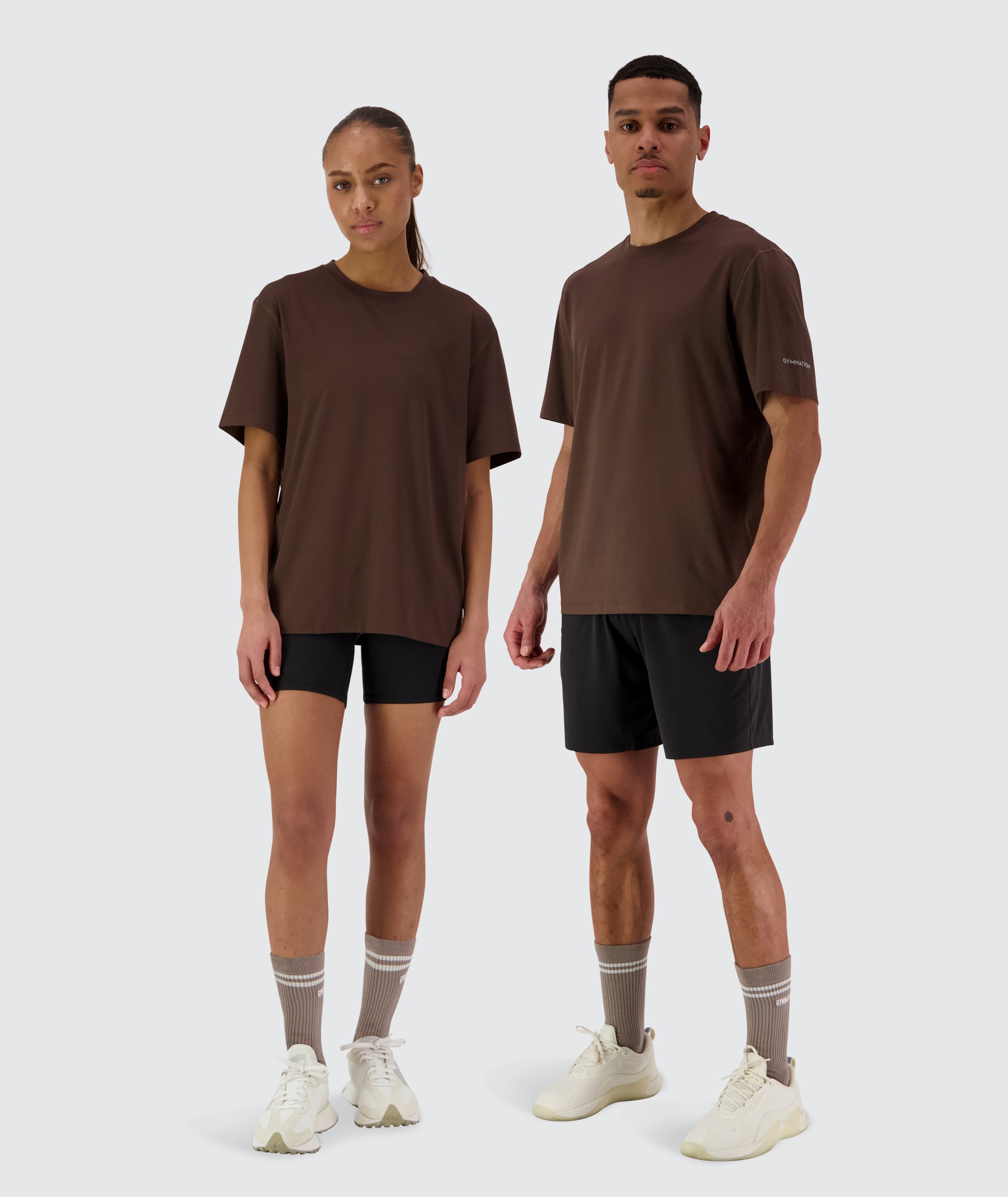 Gymnation ComfyKnit training T-Shirt - Unisex, Model Male 184cm size M / Female 167 size XS #color_coffee-bean
