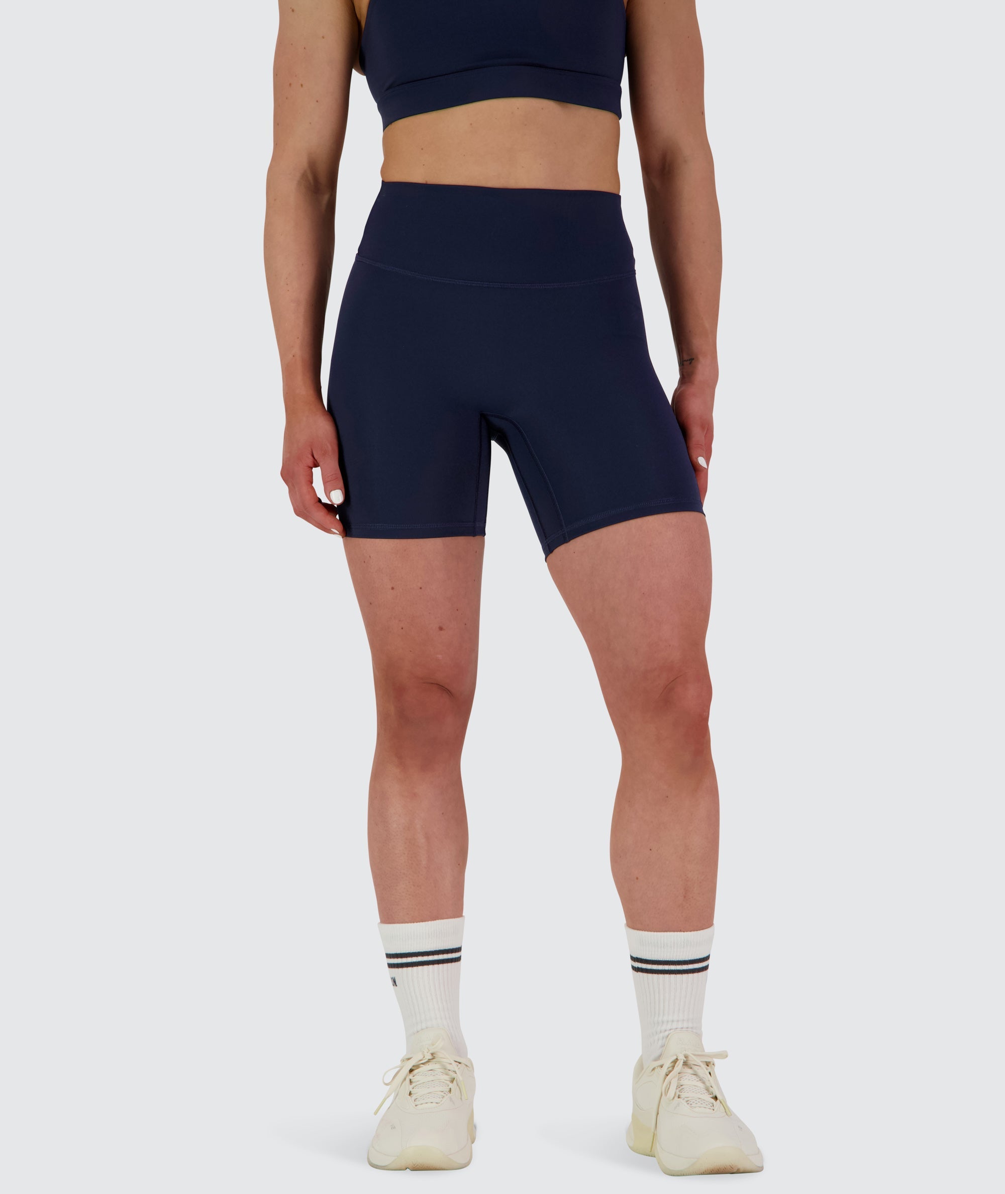 Women's EveryForm Shorts, Model 166 cm / size S #color_dark-navy