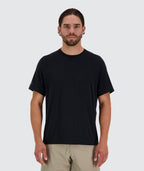 men's raglan t-shirt, Model 194 cm / size XL#color_black